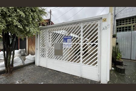 Fachada+Placa de casa para alugar com 3 quartos, 126m² em Vila Silvia, São Paulo