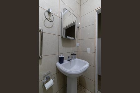 Casa para alugar com 126m², 3 quartos e 2 vagas Casa para alugar com 126m², 3 quartos e 2 vagasBanheiro social