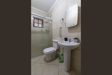 Casa para alugar com 126m², 3 quartos e 2 vagas Casa para alugar com 126m², 3 quartos e 2 vagasBanheiro social