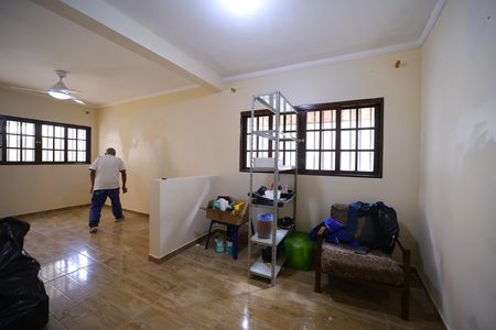 Casa para alugar com 126m², 3 quartos e 2 vagasSala