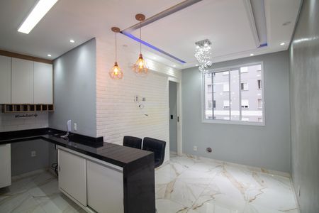 Sala de apartamento para alugar com 2 quartos, 55m² em Santo Amaro, São Paulo