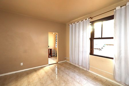 Casa à venda com 150m², 2 quartos e sem vagaSuíte