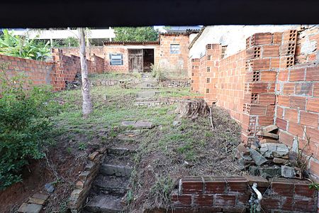 Casa à venda com 150m², 2 quartos e sem vagaVista do quintal 