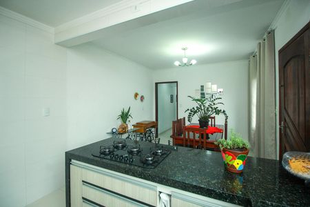 Cozinha de casa à venda com 3 quartos, 200m² em Vila Humaita, Santo André