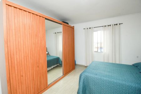 Casa à venda com 200m², 3 quartos e 2 vagasSuíte