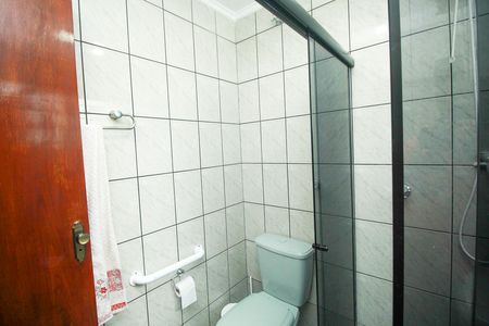 Casa à venda com 200m², 3 quartos e 2 vagasBanheiro da Suíte