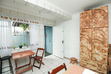 Casa à venda com 200m², 3 quartos e 2 vagasEdicula