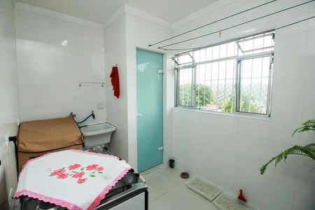 Casa à venda com 200m², 3 quartos e 2 vagasÁrea de Serviço