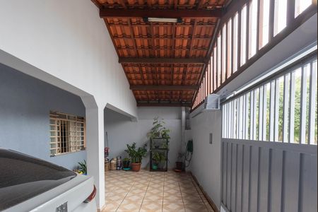 Casa à venda com 160m², 2 quartos e 2 vagas Casa à venda com 160m², 2 quartos e 2 vagasGaragem