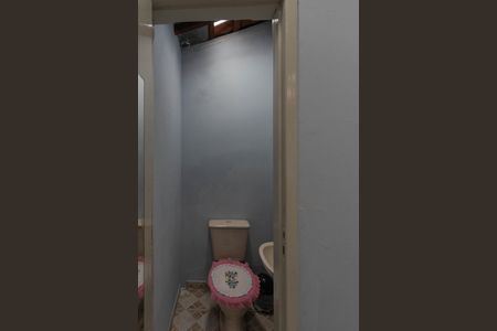 Casa à venda com 160m², 2 quartos e 2 vagas Casa à venda com 160m², 2 quartos e 2 vagasBanheiro de serviço