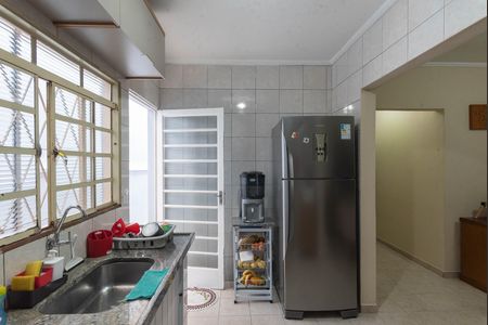 Casa à venda com 160m², 2 quartos e 2 vagas Casa à venda com 160m², 2 quartos e 2 vagasCozinha