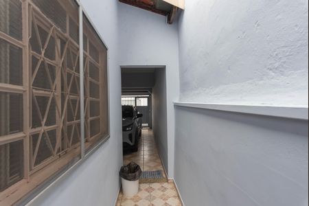 Casa à venda com 160m², 2 quartos e 2 vagas Casa à venda com 160m², 2 quartos e 2 vagasCorredor