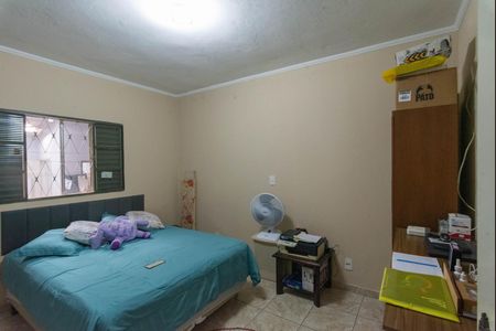 Casa à venda com 160m², 2 quartos e 2 vagas Casa à venda com 160m², 2 quartos e 2 vagasSuíte