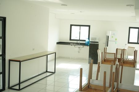 Apartamento para alugar com 48m², 2 quartos e 1 vagaÁrea comum - Salão de festas