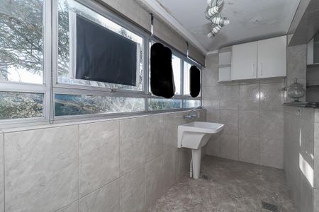 Apartamento à venda com 129m², 3 quartos e 1 vagaÁrea de Serviço