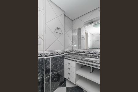 Apartamento à venda com 129m², 3 quartos e 1 vagaBanheiro da Suíte