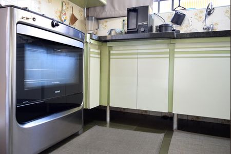 Casa à venda com 351m², 4 quartos e 5 vagasCozinha