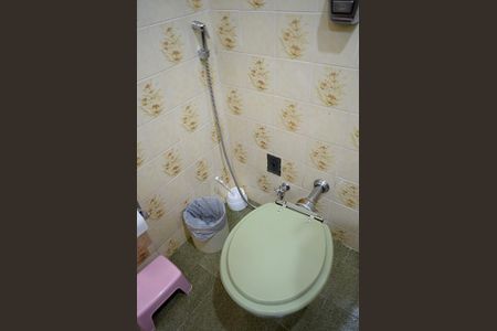 Casa à venda com 351m², 4 quartos e 5 vagasBanheiro 1