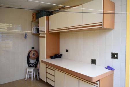 Casa à venda com 351m², 4 quartos e 5 vagasÁrea de Serviço