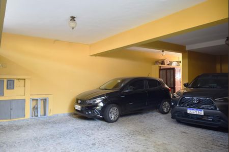 Casa à venda com 351m², 4 quartos e 5 vagasGaragem