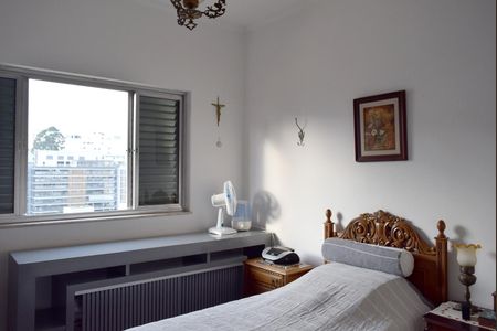 Casa à venda com 351m², 4 quartos e 5 vagasQuarto 2