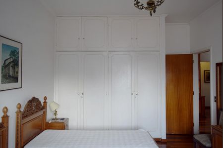 Casa à venda com 351m², 4 quartos e 5 vagasQuarto 1
