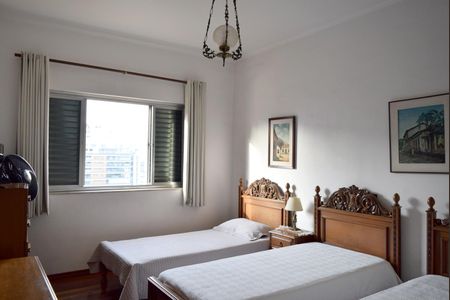 Casa à venda com 351m², 4 quartos e 5 vagasQuarto 1