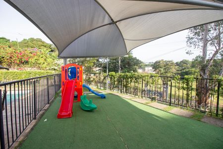 Apartamento para alugar com 47m², 2 quartos e 1 vaga Apartamento para alugar com 47m², 2 quartos e 1 vagaÁrea comum - Playground