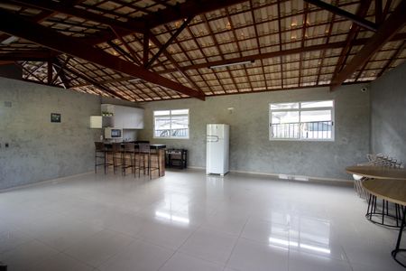 Apartamento para alugar com 47m², 2 quartos e 1 vaga Apartamento para alugar com 47m², 2 quartos e 1 vagaÁrea comum - Salão de festas