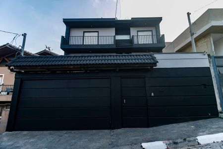Casa de condomínio para alugar com 250m², 3 quartos e 4 vagas Casa de condomínio para alugar com 250m², 3 quartos e 4 vagasFachada