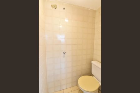 Apartamento à venda com 62m², 2 quartos e 2 vagas Apartamento à venda com 62m², 2 quartos e 2 vagasBanheiro de serviço