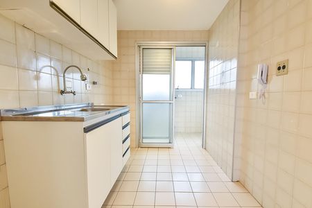 Apartamento à venda com 62m², 2 quartos e 2 vagas Apartamento à venda com 62m², 2 quartos e 2 vagasCozinha
