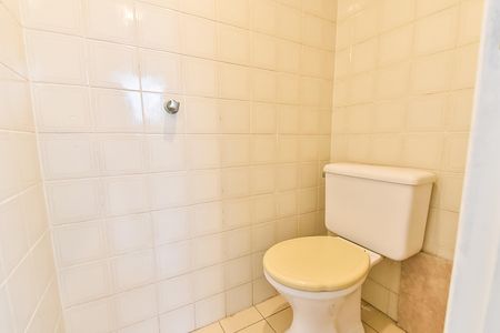 Apartamento à venda com 62m², 2 quartos e 2 vagas Apartamento à venda com 62m², 2 quartos e 2 vagasBanheiro de serviço