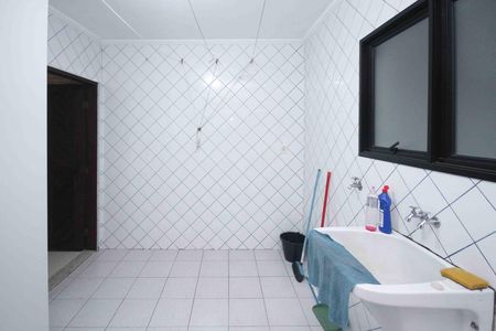 Casa à venda com 330m², 3 quartos e 6 vagas