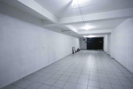 Casa à venda com 330m², 3 quartos e 6 vagas