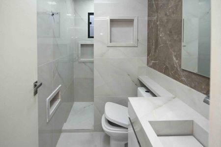 Casa à venda com 330m², 3 quartos e 6 vagas