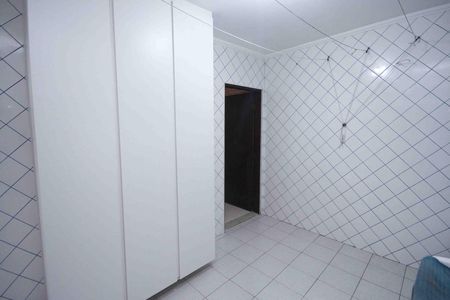 Casa à venda com 330m², 3 quartos e 6 vagas