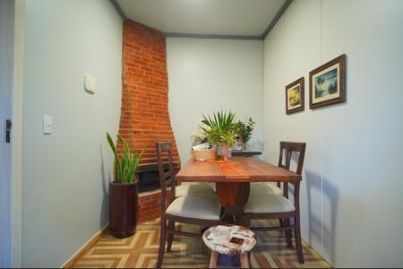 Casa à venda com 70m², 1 quarto e 6 vagasSala