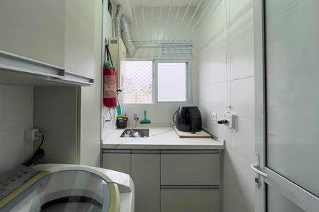 Apartamento à venda com 69m², 2 quartos e 1 vaga Apartamento à venda com 69m², 2 quartos e 1 vagaÁrea de serviço