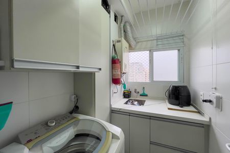 Apartamento à venda com 69m², 2 quartos e 1 vaga Apartamento à venda com 69m², 2 quartos e 1 vagaÁrea de serviço
