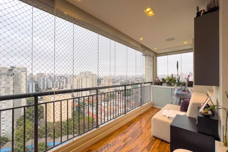 Apartamento à venda com 69m², 2 quartos e 1 vaga Apartamento à venda com 69m², 2 quartos e 1 vagaVaranda