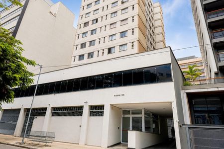 Apartamento para alugar com 25m², 1 quarto e 1 vaga Apartamento para alugar com 25m², 1 quarto e 1 vagaFachada