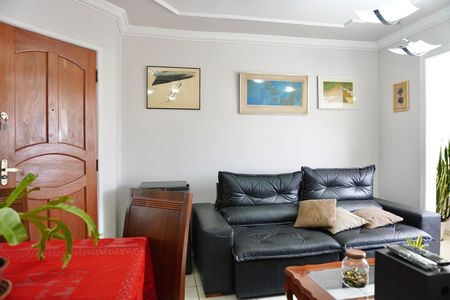 Sala  de apartamento à venda com 3 quartos, 81m² em Sagrada Família, Belo Horizonte