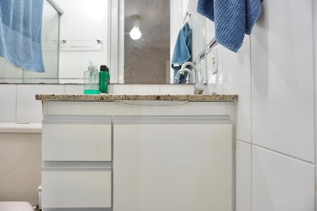 Apartamento à venda com 81m², 3 quartos e 1 vaga Apartamento à venda com 81m², 3 quartos e 1 vagaSuíte - Banheiro