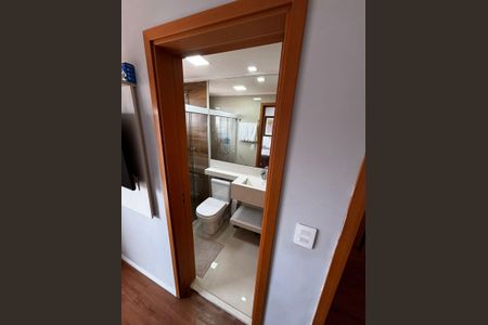 Apartamento à venda com 96m², 3 quartos e 2 vagas Apartamento à venda com 96m², 3 quartos e 2 vagasBanheiro