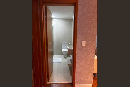 Apartamento à venda com 96m², 3 quartos e 2 vagas Apartamento à venda com 96m², 3 quartos e 2 vagasBanheiro