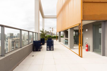 Apartamento para alugar com 145m², 3 quartos e 2 vagas Apartamento para alugar com 145m², 3 quartos e 2 vagasÁrea comum