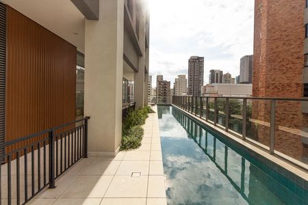 Apartamento para alugar com 145m², 3 quartos e 2 vagas Apartamento para alugar com 145m², 3 quartos e 2 vagasÁrea comum - Piscina