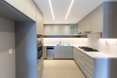 Apartamento para alugar com 145m², 3 quartos e 2 vagas Apartamento para alugar com 145m², 3 quartos e 2 vagasCozinha