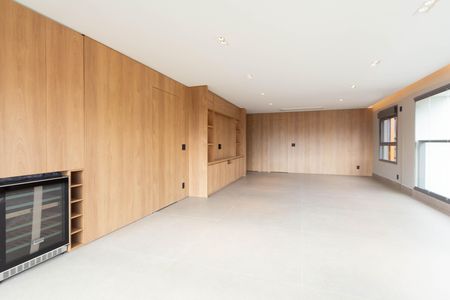 Apartamento para alugar com 145m², 3 quartos e 2 vagas Apartamento para alugar com 145m², 3 quartos e 2 vagasSala